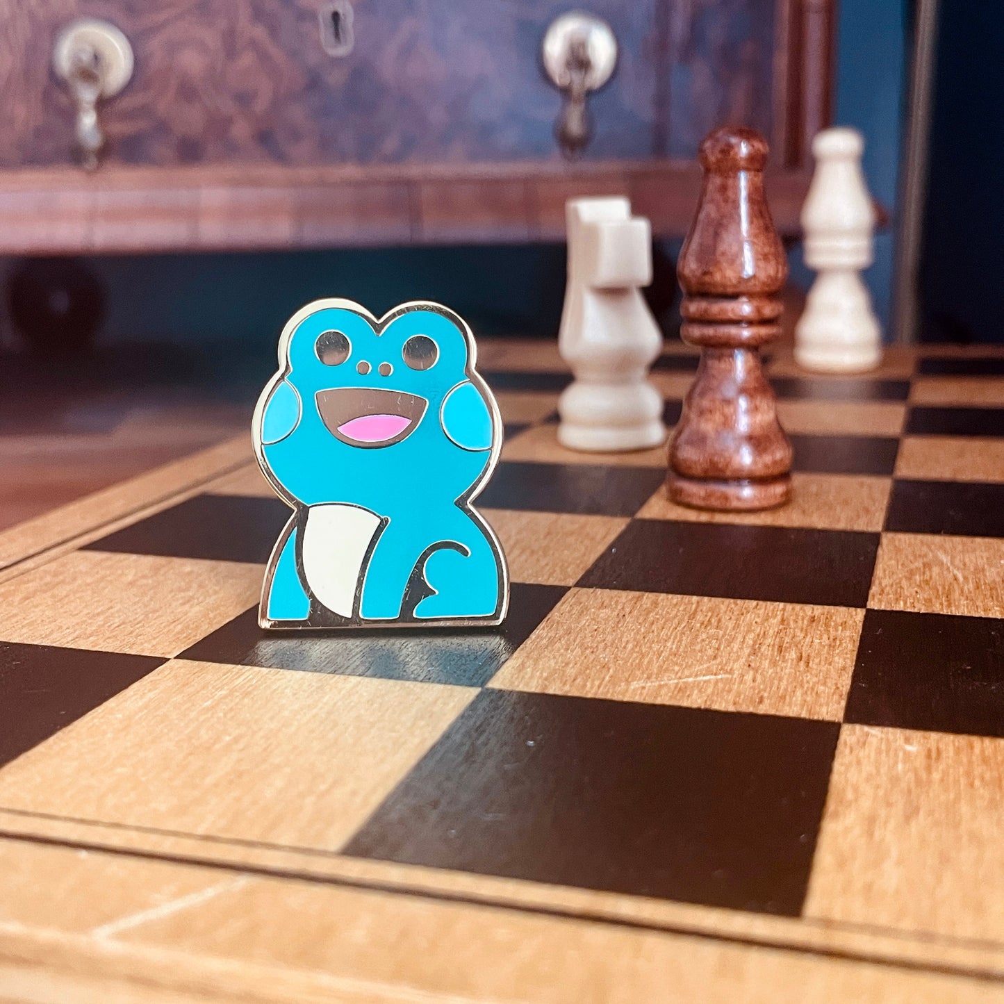 Hard Enamel Frog Pin
